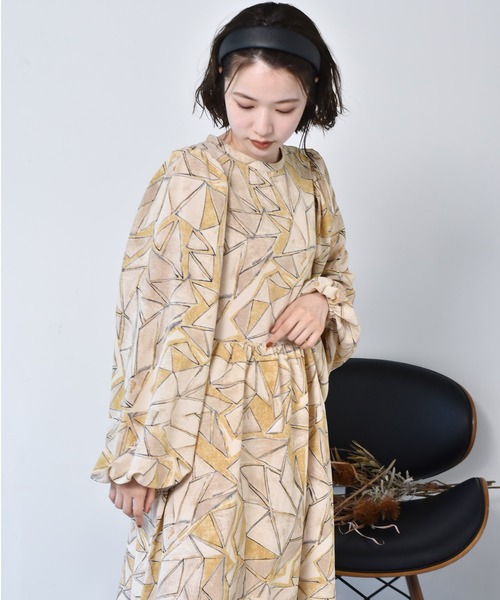 RETRO GIRL（レトロガール）の「ボリュームスリーブワンピース（ワンピース・レディース・ブラック/ブラウン系その他/イエロー系その他/レンガ・FREE）」の14枚目の写真