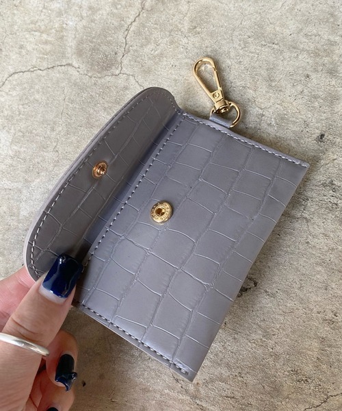 DouDou(ドゥドゥ)の「【新色追加】コンビ素材マルチスマホショルダー(ショルダーバッグ・レディース・ブラック/グレー/ブラウン/ライトベージュ/シルバー/ベージュ・FREE)」の8枚目の写真