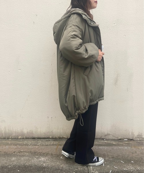 prose verse（プロズヴェール）の「ミドル丈中綿モンスターパーカー（ダウンジャケット/コート・レディース・アイボリー/ブラック/カーキ・MEDIUM/LARGE）」の6枚目の写真