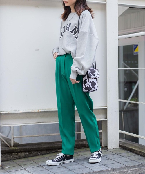 WEGO（ウィゴー）の「WEGO/センタープレステーパードパンツ（スラックス・レディース・ケリー/ブルー/レッド/ブラック/ピンク/アイボリー・SMALL/LARGE/MEDIUM）」の11枚目の写真