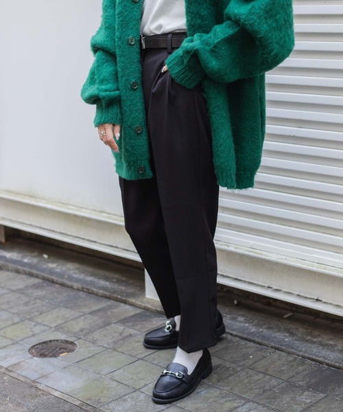 WEGO（ウィゴー）の「WEGO/センタープレステーパードパンツ（スラックス・レディース・ケリー/ブルー/レッド/ブラック/ピンク/アイボリー・SMALL/LARGE/MEDIUM）」の10枚目の写真