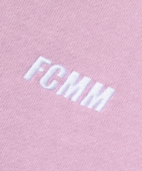 FCMM（エフシーエムエム）の「CLUB TEAM CLASSIC CREWNECK SWEATSHIRTS/クラブチームクラシッククルーネックスウェットシャツ（スウェット・メンズ・グレイッシュブルー/ミックスグレー/ピンク/オートミール/ブラック/ダークベージュ/ライム/モカ/ネイビー/シルバーグレー/グリーン・LARGE/X-LARGE/MEDIUM）」の20枚目の写真