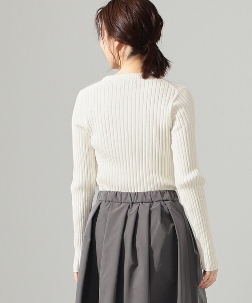 SHARE PARK（シェアパーク）の「リブクルーネックニット（ニット/セーター・レディース・ブラック系1/アイボリー系/ネイビー系/サックスブルー系・1）」の6枚目の写真