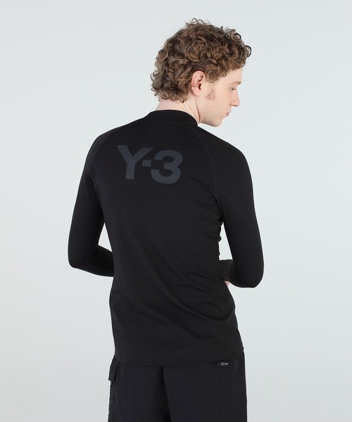 Y-3(ワイスリー)の「M CLASSIC RASH GUARD(その他トップス・メンズ・ブラック・SMALL/MEDIUM/LARGE/X-LARGE/X-SMALL/XX-LARGE)」の2枚目の写真