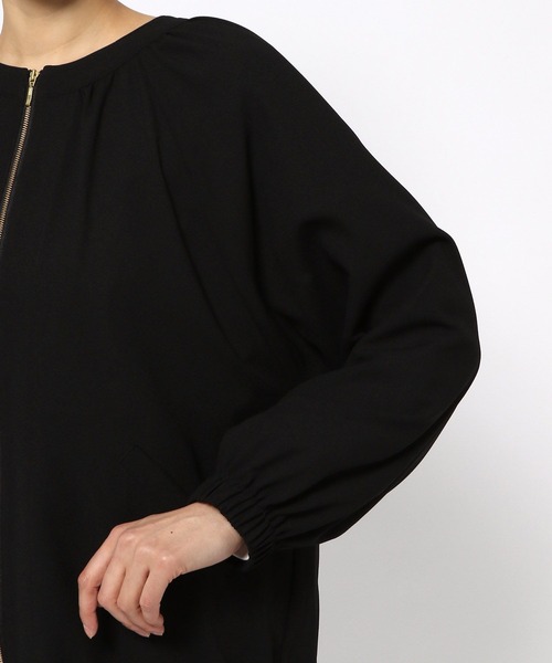 LEPSIM(レプシィム)の「UVギャザーネックブルゾン 262357(ブルゾン・レディース・ブラック/モカ/カーキ・FREE)」の10枚目の写真