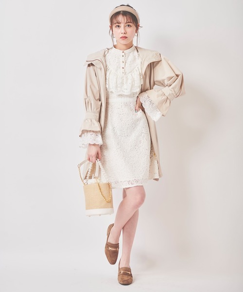 31 Sons de mode(トランテアン ソン ドゥ モード)の「袖レースロングマウンテンパーカー(マウンテンパーカー・レディース・ベージュ/クリーム・36)」の21枚目の写真