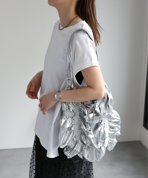 ap retro(アプレトロ)の「【USAコットン】高見え上質 / 大人ルーズフレンチスリーブTシャツ(Tシャツ/カットソー・レディース・ブラック/アイボリー/ホワイト/スミクロ/グレイッシュベージュ/ネイビー/ピンク/ブルー・FREE)」の14枚目の写真