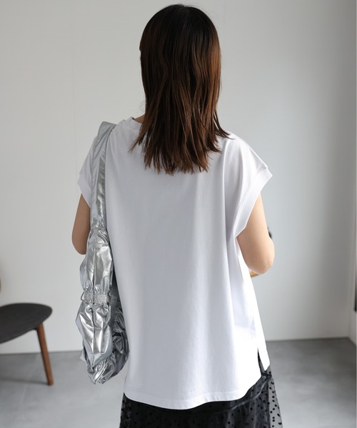 ap retro(アプレトロ)の「【USAコットン】高見え上質 / 大人ルーズフレンチスリーブTシャツ(Tシャツ/カットソー・レディース・ブラック/アイボリー/ホワイト/スミクロ/グレイッシュベージュ/ネイビー/ピンク/ブルー・FREE)」の16枚目の写真