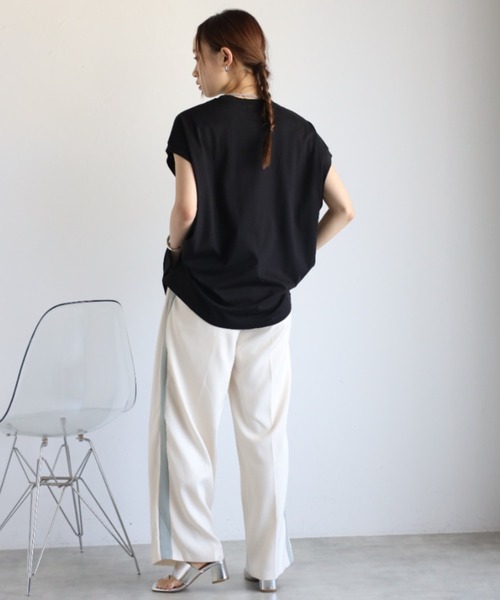 ap retro(アプレトロ)の「【USAコットン】高見え上質 / 大人ルーズフレンチスリーブTシャツ(Tシャツ/カットソー・レディース・ブラック/アイボリー/ホワイト/スミクロ/グレイッシュベージュ/ネイビー/ピンク/ブルー・FREE)」の21枚目の写真