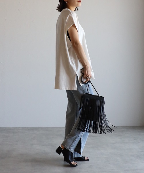 ap retro（アプレトロ）の「高見え上質コットン / 大人ルーズフレンチスリーブTシャツ（Tシャツ/カットソー・レディース・ブラック/アイボリー/ホワイト/スミクロ/グレイッシュベージュ/ネイビー/ピンク/ブルー・FREE）」の19枚目の写真