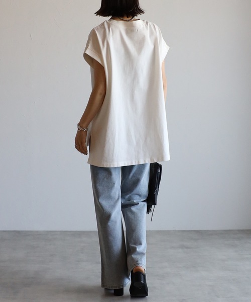 ap retro（アプレトロ）の「高見え上質コットン / 大人ルーズフレンチスリーブTシャツ（Tシャツ/カットソー・レディース・ブラック/アイボリー/ホワイト/スミクロ/グレイッシュベージュ/ネイビー/ピンク/ブルー・FREE）」の20枚目の写真