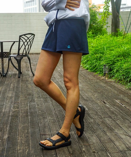 BENETTON (UNITED COLORS OF BENETTON)(ベネトンユナイテッドカラーズオブベネトン)の「【BENETTON:ベネトン】レディースショートパンツ(その他パンツ・レディース・ブラック/ネイビー/グレー・MEDIUM/LARGE/X-LARGE)」の3枚目の写真