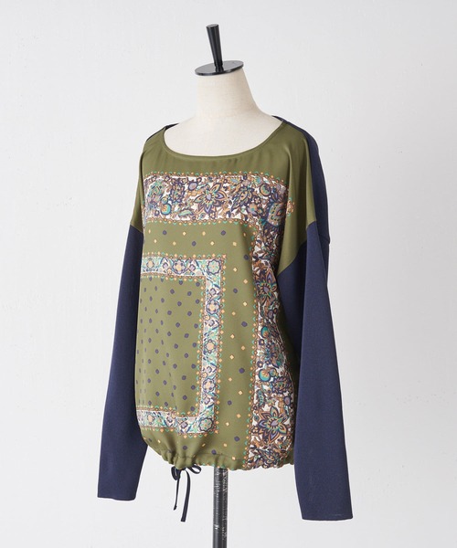 BEARDSLEY（ビアズリー）の「フロントスカーフ柄ニット（ニット/セーター・レディース・アイボリー/カーキ・FREE）」の21枚目の写真