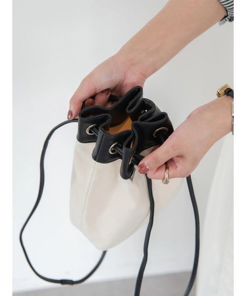 AMERICAN HOLIC（アメリカンホリック）の「キャンバス配色　巾着バッグ（ショルダーバッグ・レディース・ブラック/グリーン・FREE）」の20枚目の写真