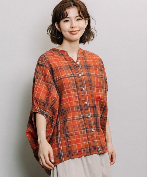 refinedworks（リファインドワークス）の「マドラス柄ドルマンBL（シャツ/ブラウス・レディース・ブラック/オレンジ/オートミール・FREE）」の5枚目の写真