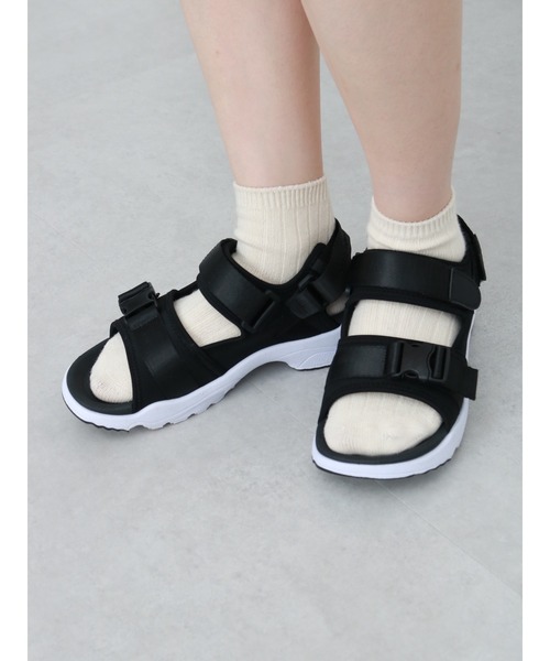 ehka sopo（エヘカソポ）の「スポーツサンダル（サンダル・レディース・ブラック/ラベンダー/ベージュ・LARGE/MEDIUM）」の2枚目の写真