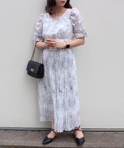 セール トワルドジュイvネックプリーツ ワンピース ワンピース Ingni イング のファッション通販 Zozotown