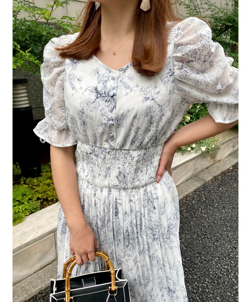 INGNI（イング）の「トワルドジュイVネックプリーツ／ワンピース（ワンピース・レディース・ホワイト×レッド/ホワイト×ブルー/ホワイト×グレー・M）」の10枚目の写真