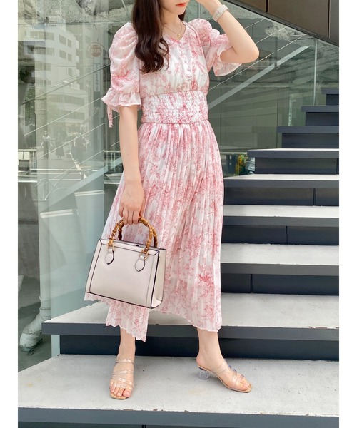 INGNI（イング）の「トワルドジュイVネックプリーツ／ワンピース（ワンピース・レディース・ホワイト×レッド/ホワイト×ブルー/ホワイト×グレー・M）」の19枚目の写真