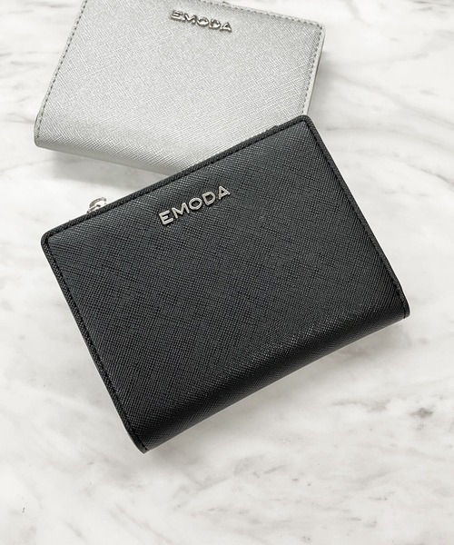 EMODA（エモダ）の「EMODA/エモダ　サフィアーノ調二つ折りウォレット（財布・レディース・ブラック/シルバー/アイボリー/ベージュ系その他・FREE）」の2枚目の写真
