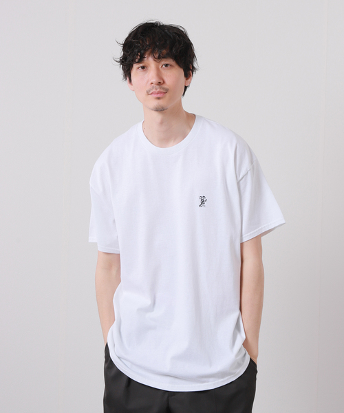 JOURNAL STANDARD(ジャーナルスタンダード)の「【MADDEN / メデン】 RAT LOGO TEE(Tシャツ/カットソー・メンズ・ホワイト/ネイビー・MEDIUM/LARGE)」の3枚目の写真