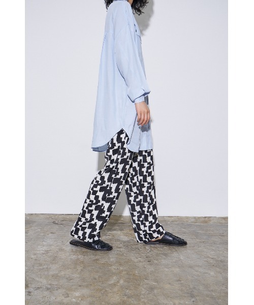 4youstory（フォーユーストーリー）の「【4youstory】幾何学プリントパンツ（スラックス・レディース・ブラック/ブラウン・FREE）」の5枚目の写真