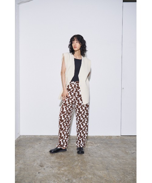 4youstory（フォーユーストーリー）の「【4youstory】幾何学プリントパンツ（スラックス・レディース・ブラック/ブラウン・FREE）」の7枚目の写真