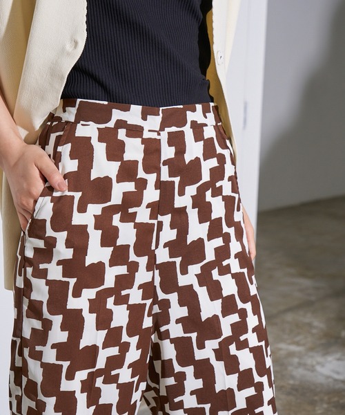 4youstory（フォーユーストーリー）の「【4youstory】幾何学プリントパンツ（スラックス・レディース・ブラック/ブラウン・FREE）」の11枚目の写真