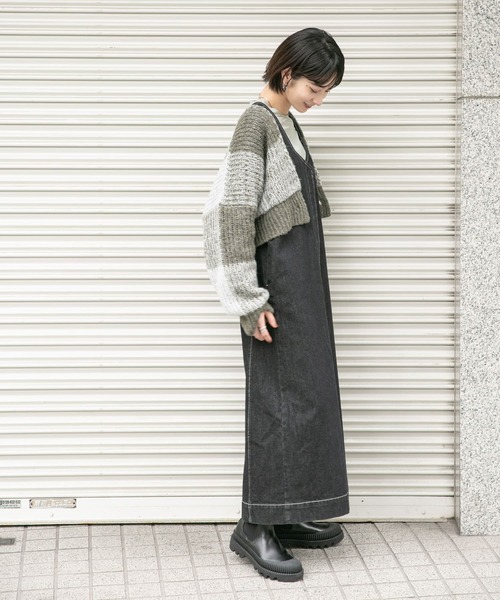 KBF（ケイビーエフ）の「マルチWAYフリルデニムワンピース（ワンピース・レディース・ブラック/ワンウォッシュ・ONE）」の6枚目の写真