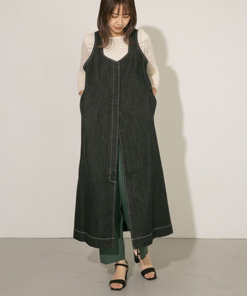 KBF（ケイビーエフ）の「マルチWAYフリルデニムワンピース（ワンピース・レディース・ブラック/ワンウォッシュ・ONE）」の12枚目の写真