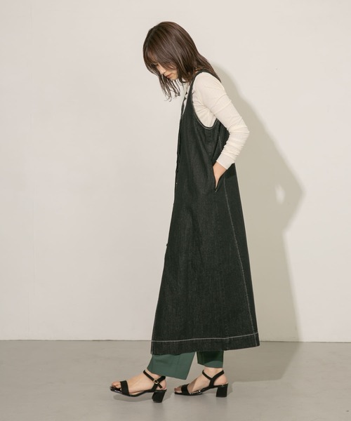 KBF（ケイビーエフ）の「マルチWAYフリルデニムワンピース（ワンピース・レディース・ブラック/ワンウォッシュ・ONE）」の16枚目の写真