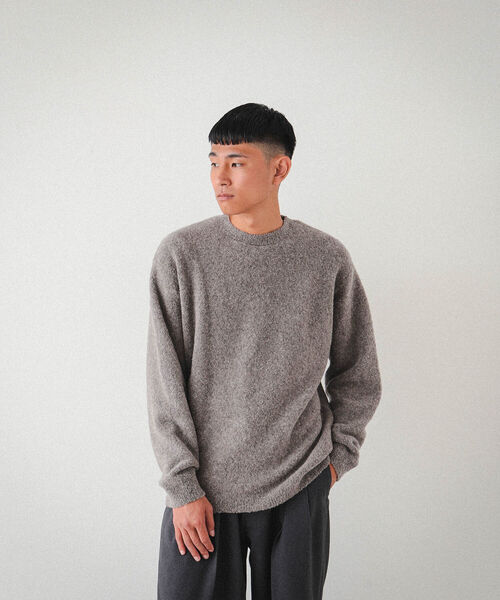 BEAMS(ビームス)の「BEAMS / ブークレ クルーネック ニット(ニット/セーター・メンズ・ブラック/ベージュ/グレー系その他・S/M/L/XL)」の5枚目の写真