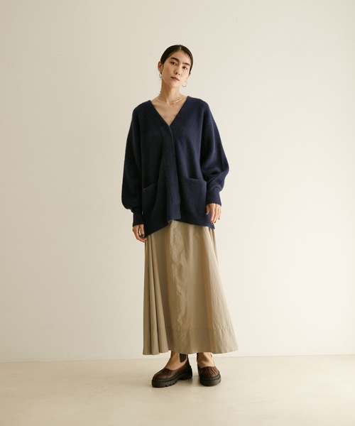 SALON adam et rope'（サロン アダム エ ロペ）の「フォックスウール片畦ニットカーディガン（カーディガン/ボレロ・レディース・ライトグレー/ベージュ/ネイビー/ピンク・FREE）」の10枚目の写真