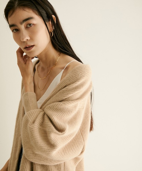 SALON adam et rope'（サロン アダム エ ロペ）の「フォックスウール片畦ニットカーディガン（カーディガン/ボレロ・レディース・ライトグレー/ベージュ/ネイビー/ピンク・FREE）」の9枚目の写真