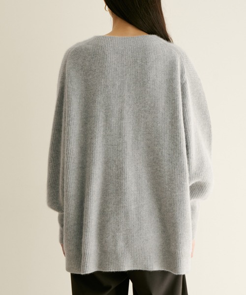 SALON adam et rope'（サロン アダム エ ロペ）の「フォックスウール片畦ニットカーディガン（カーディガン/ボレロ・レディース・ライトグレー/ベージュ/ネイビー/ピンク・FREE）」の19枚目の写真