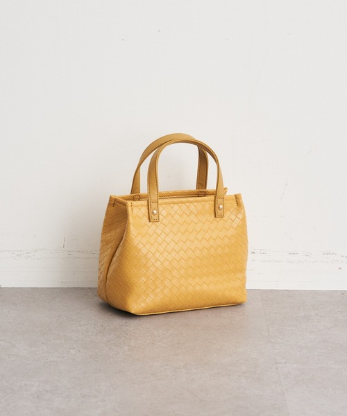 earth music&ecology（アースミュージックアンドエコロジー）の「イントレチャート型押しミニバッグ（トートバッグ・レディース・ホワイト/グリーン/イエロー・FREE）」の3枚目の写真