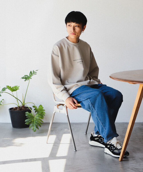 BEAMS HEART（ビームスハート）の「BEAMS HEART / ダンボール プリント ロングスリーブ ビッグ Tシャツ（Tシャツ/カットソー・メンズ・ホワイト/ベージュ/ミント・SMALL/MEDIUM/LARGE）」の19枚目の写真