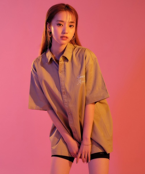 atmos pink（アトモスピンク）の「JUST A NOON × atmos pink ワークシャツ / ジャストアヌーン × アトモスピンク ワークシャツ 【SP】（シャツ/ブラウス・メンズ・カーキ/ベージュ・S/M）」の6枚目の写真