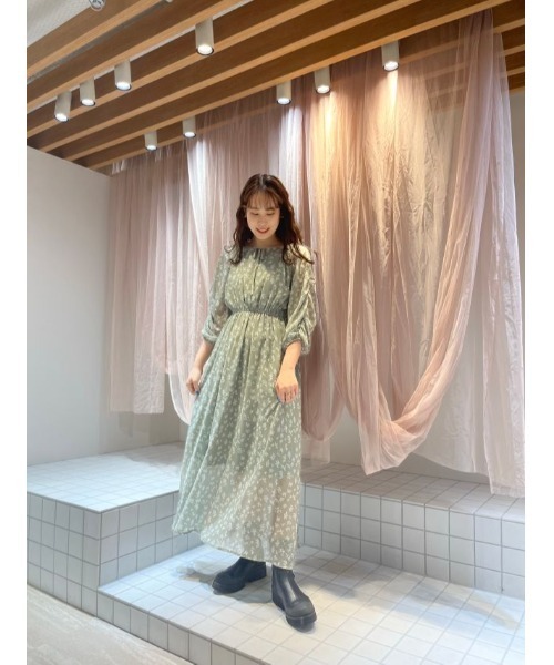 flower（フラワー）の「ニュアンスブルームワンピース（ワンピース・レディース・グリーン/ブラウン・FREE）」の6枚目の写真