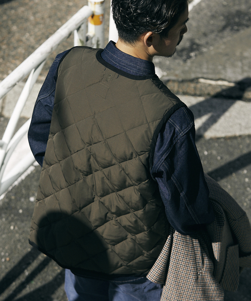 TAION（タイオン）の「【TAION × HOUSE HOLD / タイオン】別注 ダウンベスト（ブルゾン・メンズ・ブラック/カーキ/ベージュ・4/3）」の19枚目の写真