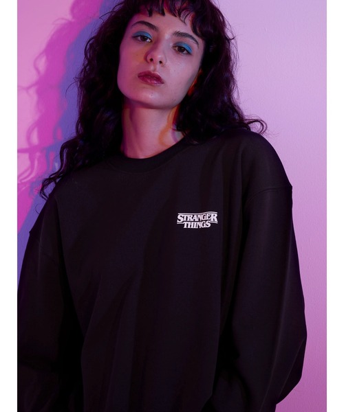 Green　Parks（グリーンパークス）の「【UNISEX】■STRANGER THINGS CALIFORNIA 86（スウェット・レディース・ブラック・FREE）」の2枚目の写真