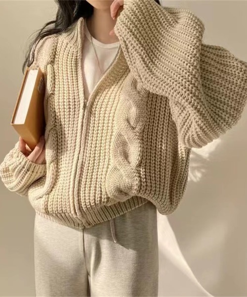 yuue' ( wear )（ユーイ）の「ビッグシルエット ジップアップ ニット カーディガン（ニット/セーター・レディース・ブラック/グレー/ピンク/ベージュ・FREE）」の3枚目の写真