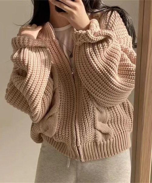 yuue' ( wear )（ユーイ）の「ビッグシルエット ジップアップ ニット カーディガン（ニット/セーター・レディース・ブラック/グレー/ピンク/ベージュ・FREE）」の5枚目の写真