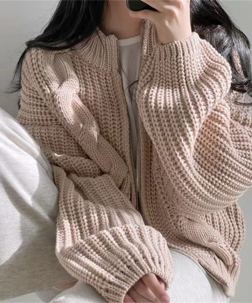 yuue' ( wear )（ユーイ）の「ビッグシルエット ジップアップ ニット カーディガン（ニット/セーター・レディース・ブラック/グレー/ピンク/ベージュ・FREE）」の16枚目の写真