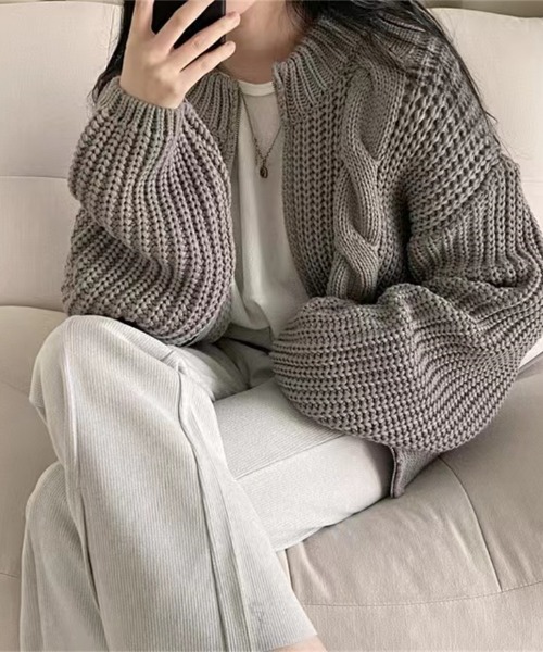 yuue' ( wear )（ユーイ）の「ビッグシルエット ジップアップ ニット カーディガン（ニット/セーター・レディース・ブラック/グレー/ピンク/ベージュ・FREE）」の12枚目の写真