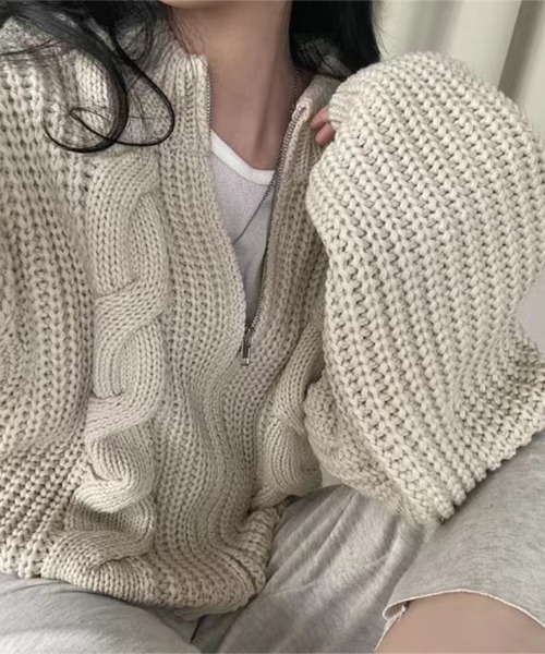 yuue' ( wear )（ユーイ）の「ビッグシルエット ジップアップ ニット カーディガン（ニット/セーター・レディース・ブラック/グレー/ピンク/ベージュ・FREE）」の9枚目の写真