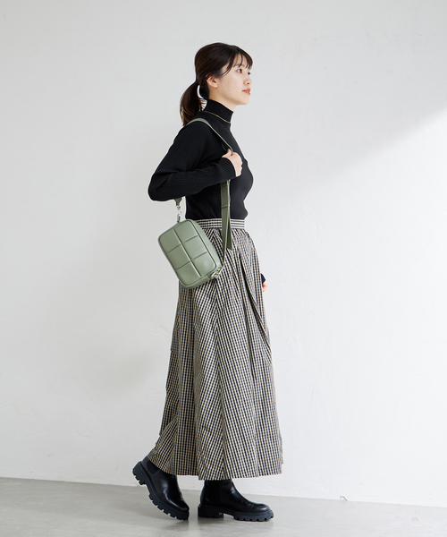 JOURNAL STANDARD(ジャーナルスタンダード)の「Peru sal ショルダーリブラインハイネックニット(ニット/セーター・レディース・グレー/ブラック/グリーン・FREE)」の7枚目の写真