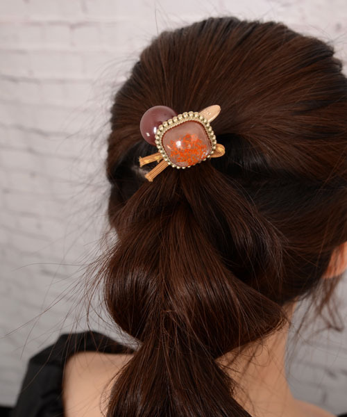 Mayree（メイリー）の「【float】ドライフラワー ボール チャーム ヘアゴム（ヘアゴム・レディース・オレンジ/グリーン/ピンク/パープル系2/パープル/オレンジ系1・FREE）」の22枚目の写真