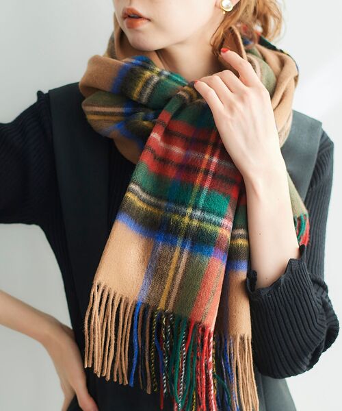 le.coeur blanc(ルクールブラン)の「TWEEDMILLチェックストール(ストール/ショール・レディース・ブラック系その他/ブラウン系その他3/グレー系その他/ホワイト系その他2/ブルー系その他2/ベージュ系その他2・FREE)」の5枚目の写真
