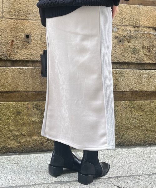 Chez toi（シェトワ）の「スエード×リブ切替バイカラースカート（スカート・レディース・ブラック/カーキ/ピンク/グレイッシュベージュ・FREE）」の20枚目の写真